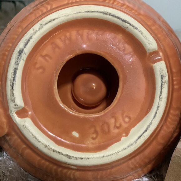 Shawnee Pottery Candleholders Vintage Pair - Picture 4 of 16